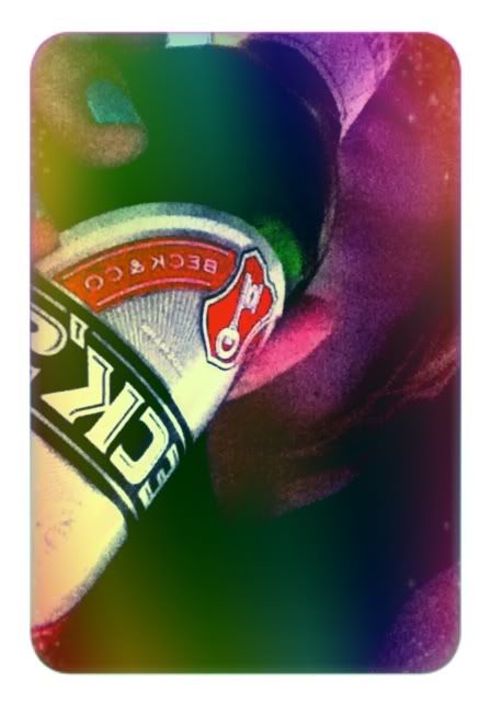 Vignette: Sm. Black,Snapbucket,Filter: X-Process,Effect: Rainbow,Frame: Highlight White,Original