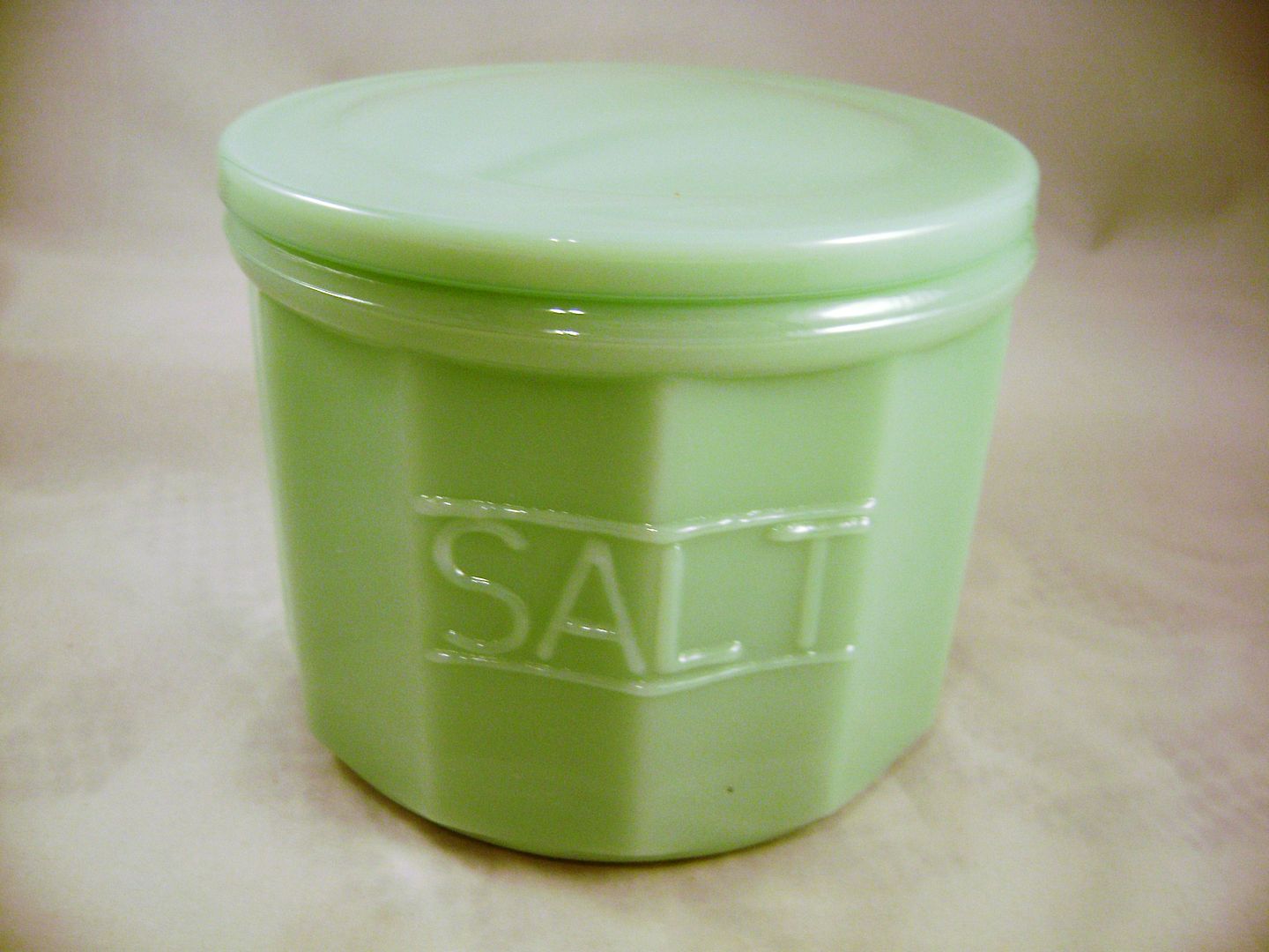 Jadeite Jade Green Glass Round Salt Dish with Lid eBay