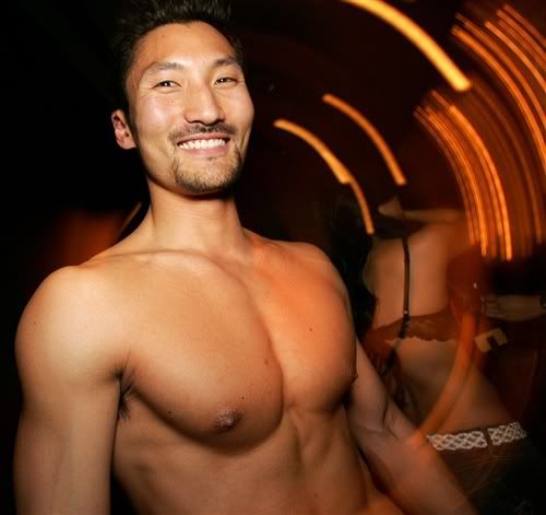 http://i98.photobucket.com/albums/l249/ranierranier/Ovahere_03032007_BARE_Westin050__w5.jpg