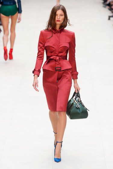  photo hbz-Burberry-RS13-1522-lgn.jpg