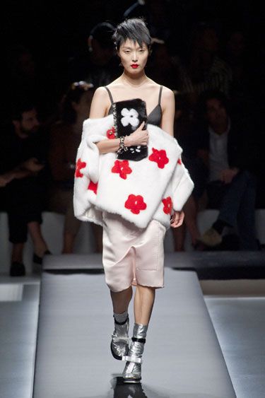  photo hbz-Prada-RS13-2039-lgn.jpg