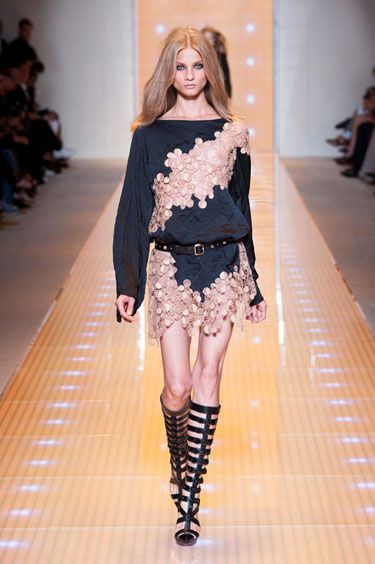  photo hbz-Versace-RS13-2478-lgn.jpg