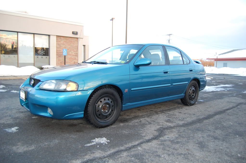 http://i98.photobucket.com/albums/l258/boostedty4/Sentra/DSC_0012.jpg