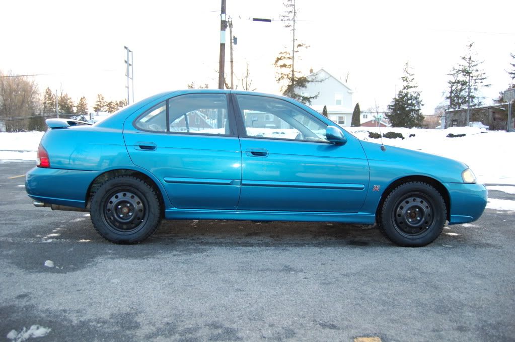 http://i98.photobucket.com/albums/l258/boostedty4/Sentra/DSC_0016.jpg