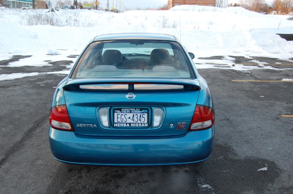 http://i98.photobucket.com/albums/l258/boostedty4/Sentra/DSC_0019.jpg