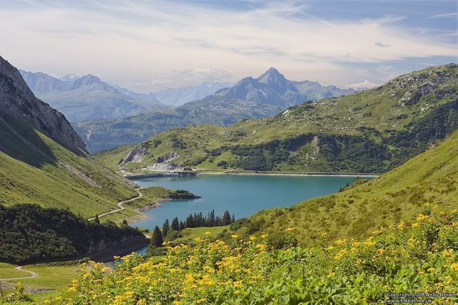 IMAGE: http://i98.photobucket.com/albums/l264/foxbat_gb/austria/lech/10_900.jpg