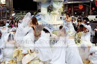 wedding_cake_attack1.jpg