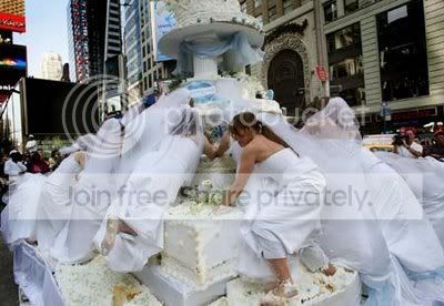 wedding_cake_attack3.jpg